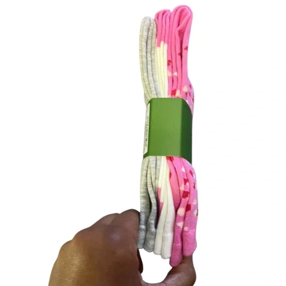 Kate Spade Pink and Red Heart Crew Socks 3 pair o/s - Picture 3 of 5